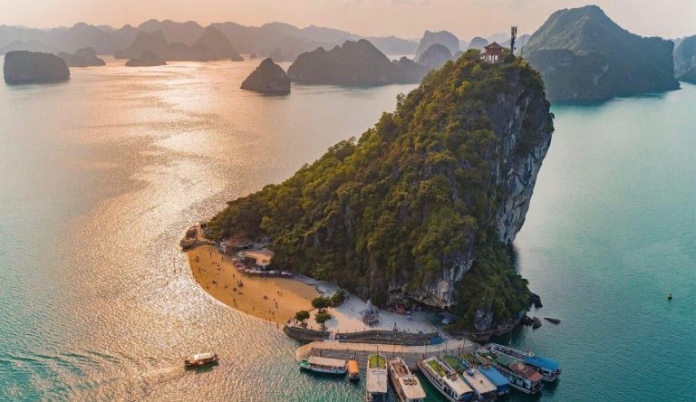 Ha Long Bay