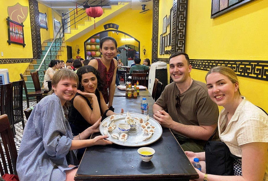 HOI AN TWILIGHT FOODIE ADVENTURE & HANDS-ON CULINARY EXPERIENCE